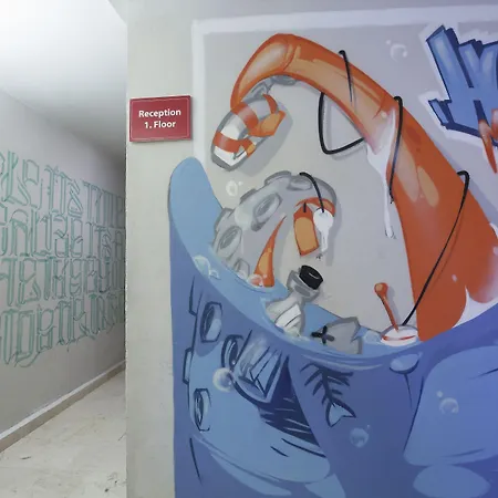 Хостел Hush Moda