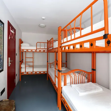 Hostal Hush Moda Estambul