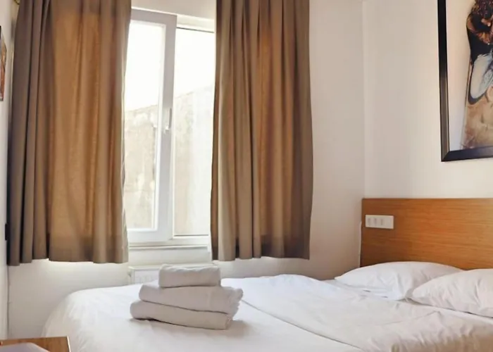 Hostal Hush Moda Estambul