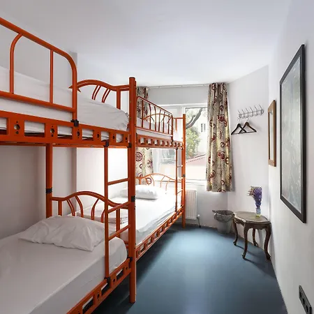 Albergue Hush Moda *