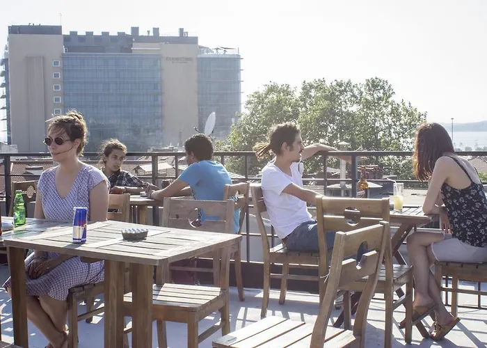 بيت شباب Hush Moda *